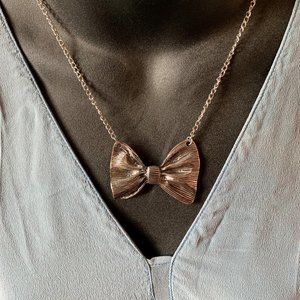 Silver Bow Necklace, NWOT